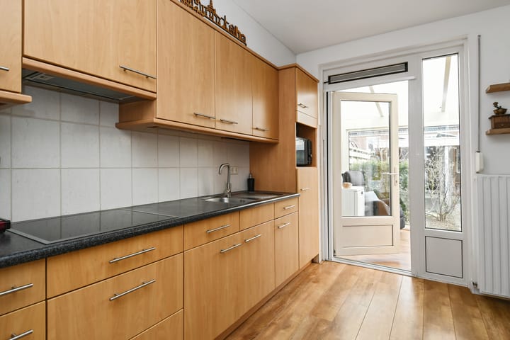 Foto 16 van Christinelaan 7