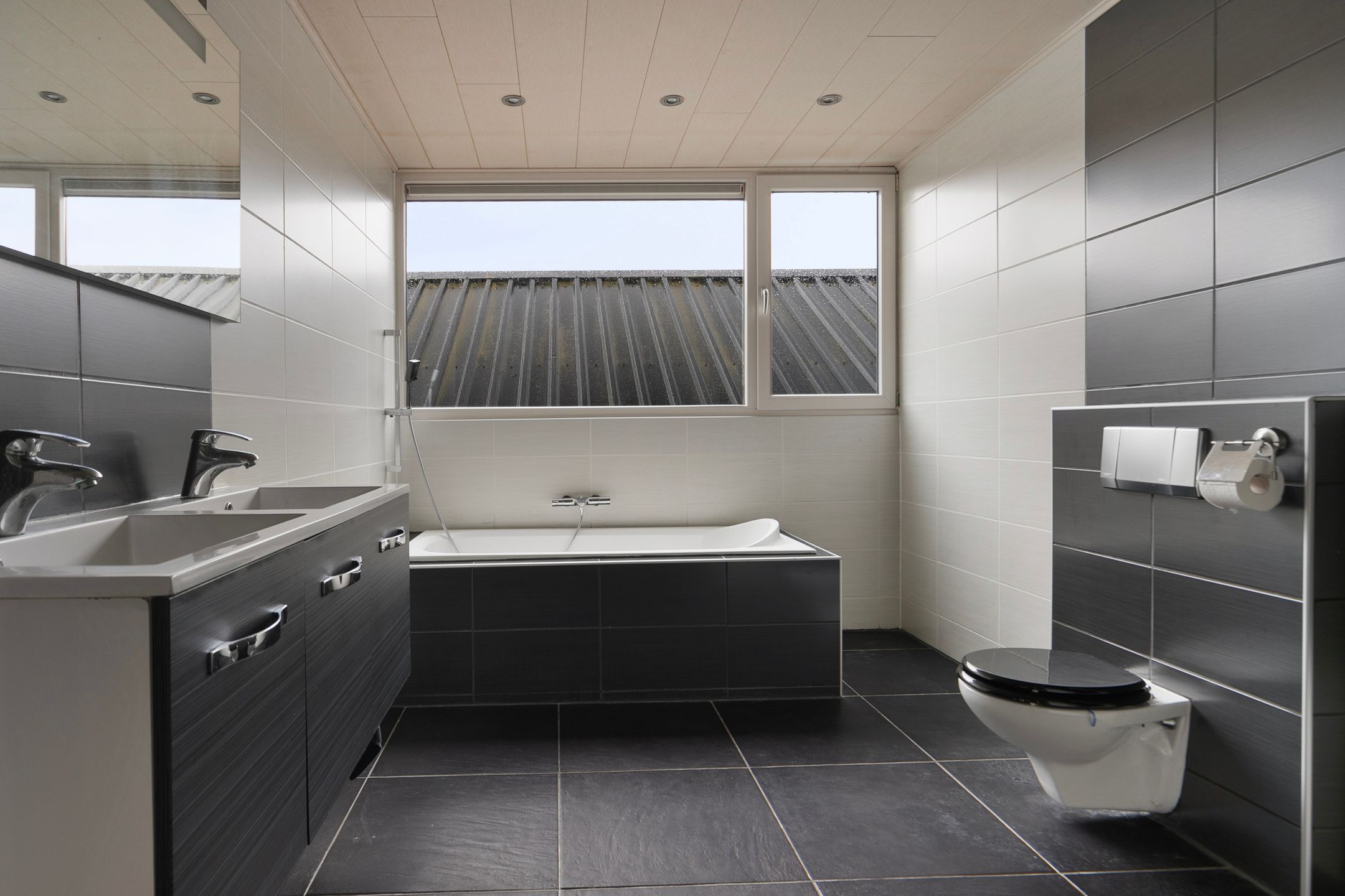 Foto 24 van Stationsweg 3-A