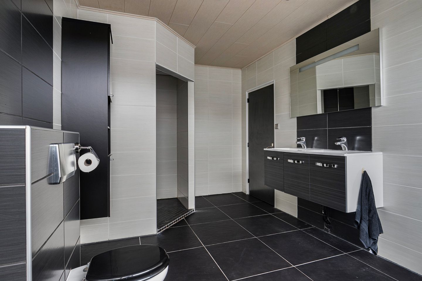 Foto 25 van Stationsweg 3-A