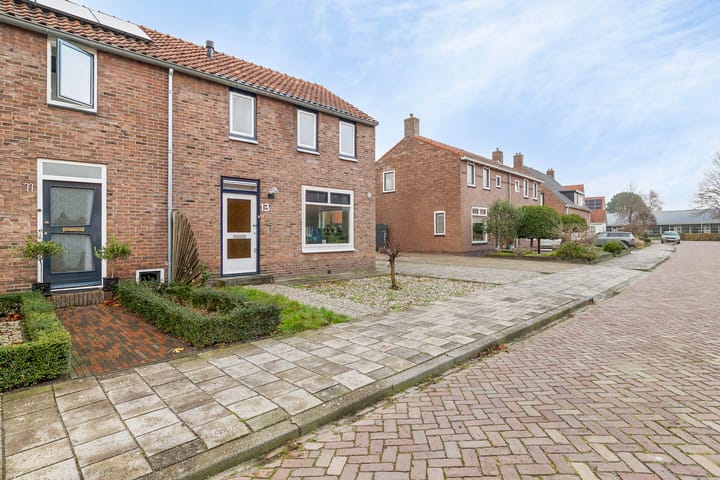 Foto 22 van Andries Veenstrastraat 13