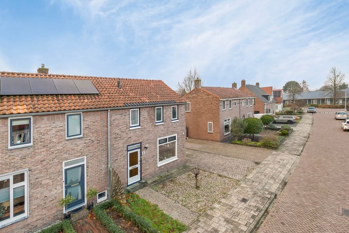 Foto 27 van Andries Veenstrastraat 13