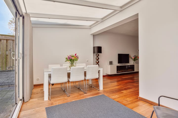 Foto 15 van Vennestraat 29