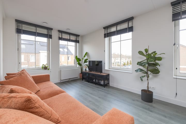 Foto 10 van Anne Frankhove 102