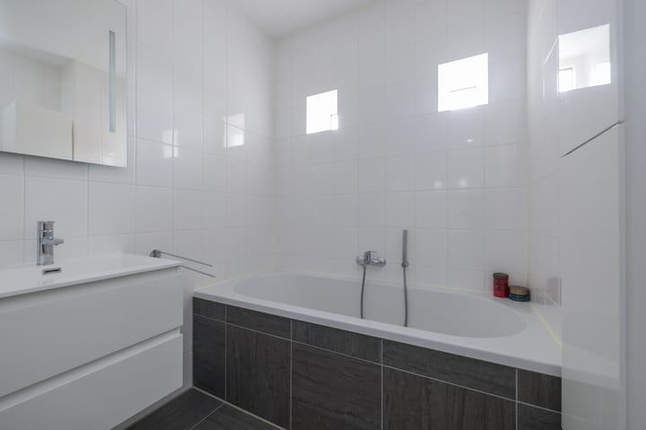 Foto 24 van Anne Frankhove 102