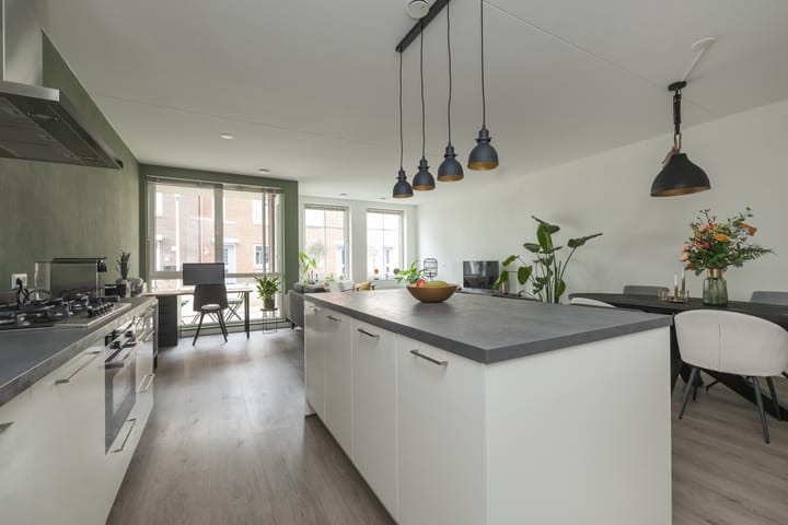 Foto 11 van Anne Frankhove 98