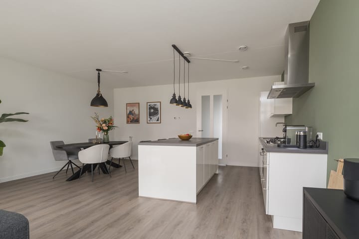 Foto 20 van Anne Frankhove 98