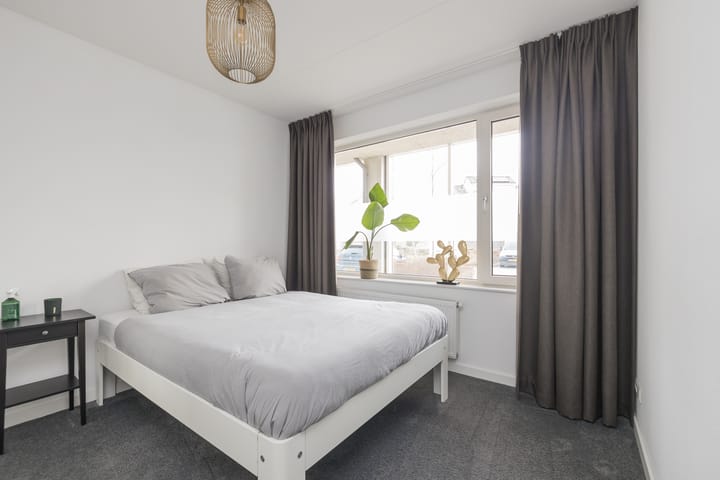 Foto 32 van Anne Frankhove 98