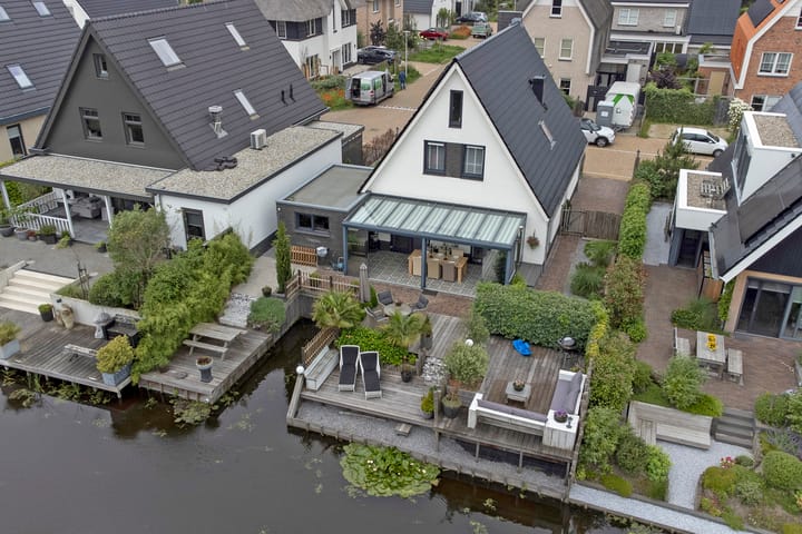 Foto 2 van Santhorsthof 36