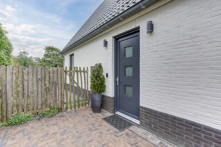 Foto 7 van Santhorsthof 36