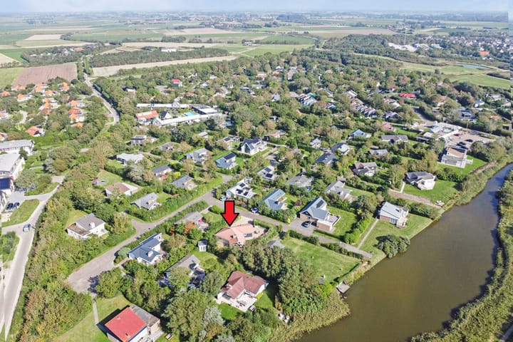 Photo 3 of Branding 43