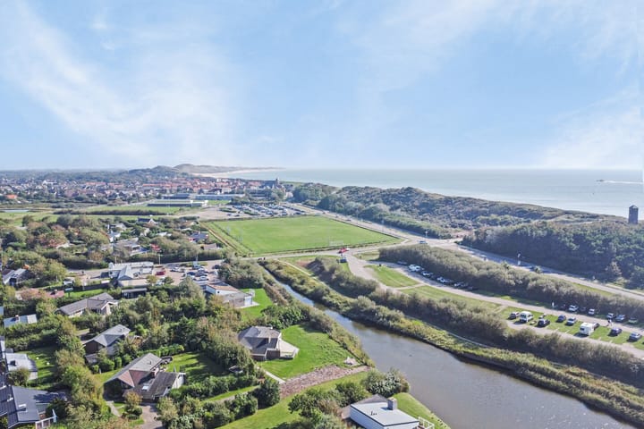 Photo 34 of Branding 43