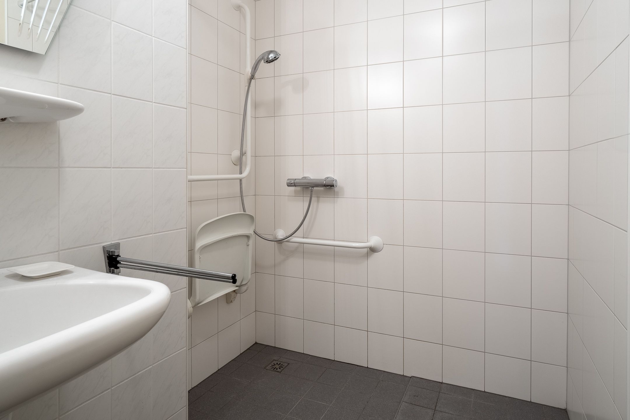 Photo 18 of Akker 58