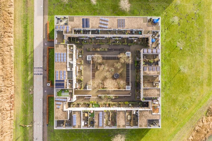 Foto 28 van Oeverzeggestraat 74