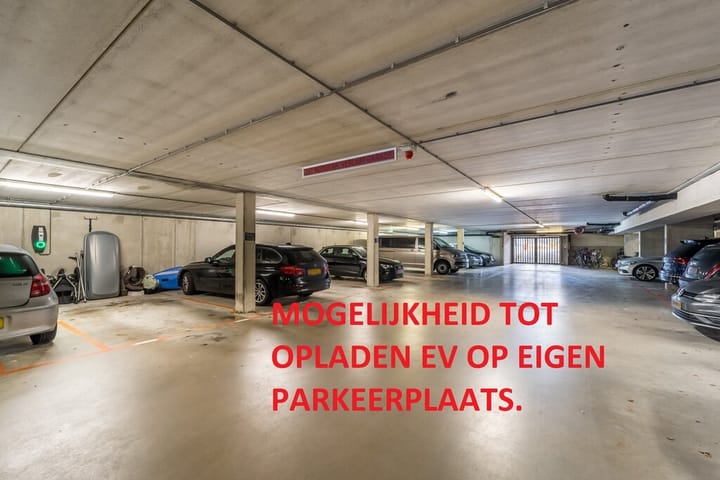 Foto 32 van Oeverzeggestraat 74