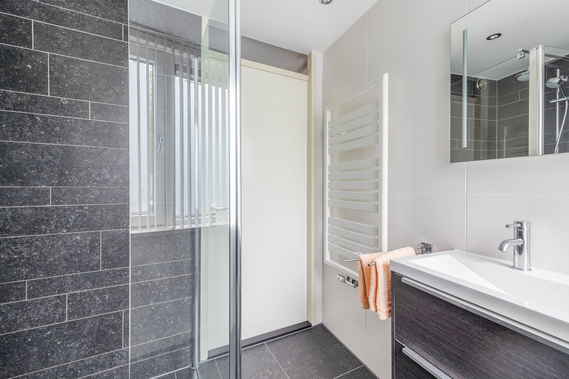 Photo 33 of Beb Vuykstraat 78