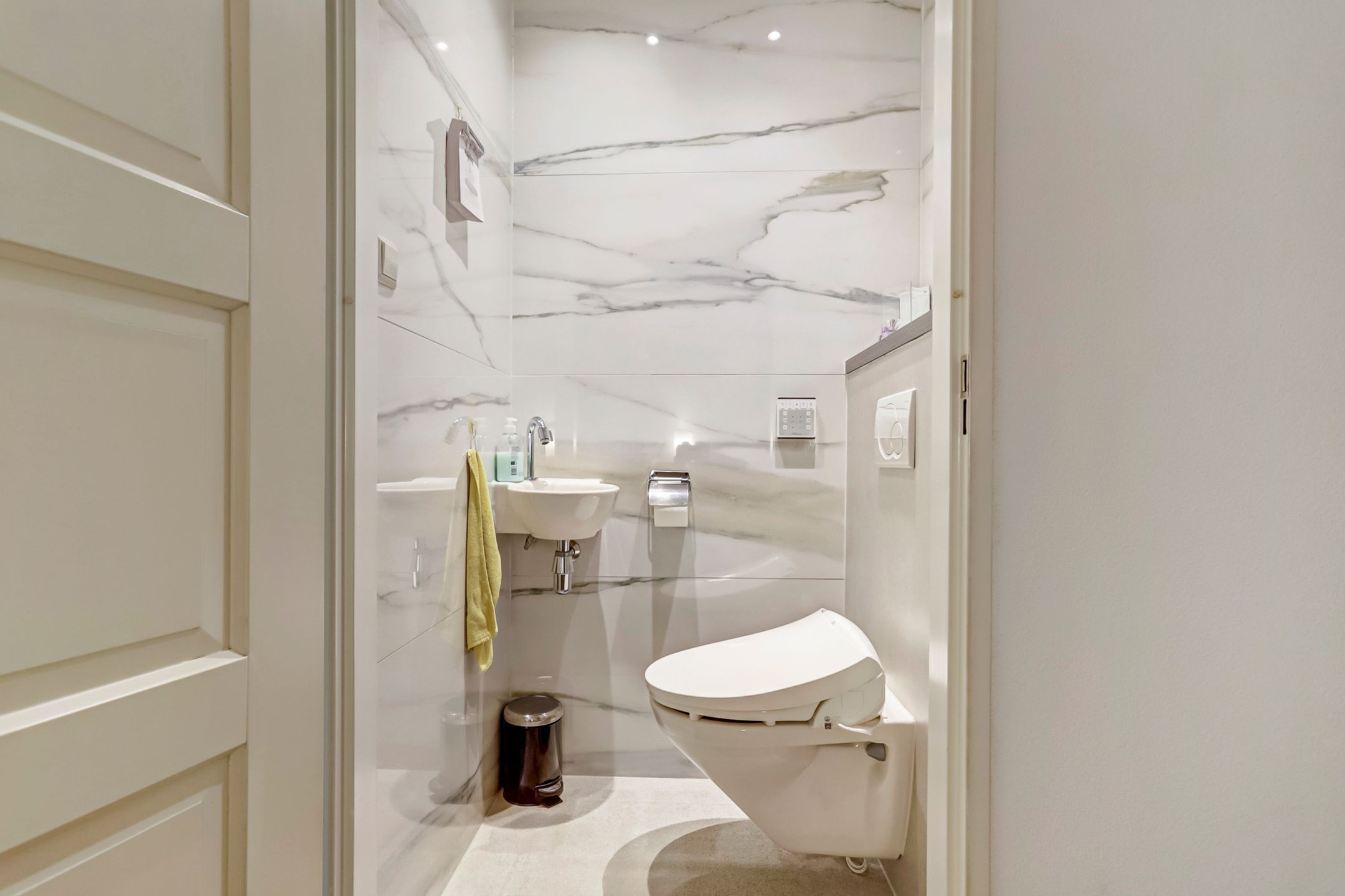 Photo 9 of Graaf Arnulfstraat 28