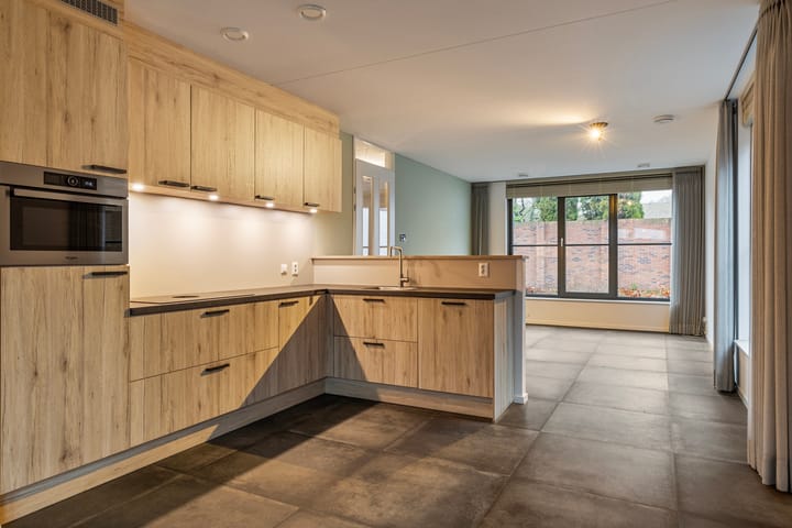 Foto 2 van Raadhuisplein 55