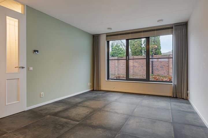 Photo 10 of Raadhuisplein 55