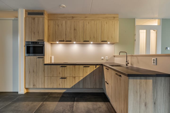 Photo 13 of Raadhuisplein 55