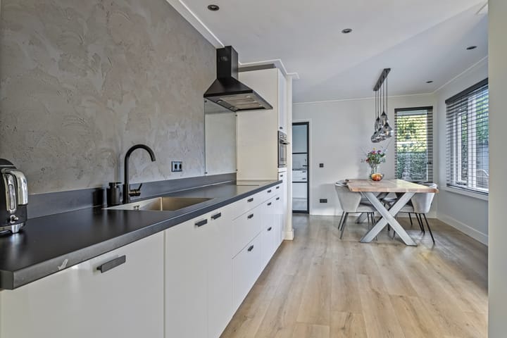 Foto 3 van Mr. Treubstraat 6