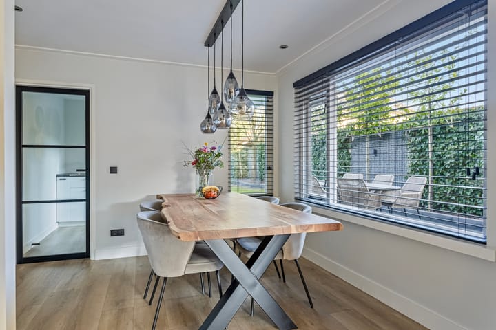 Foto 10 van Mr. Treubstraat 6