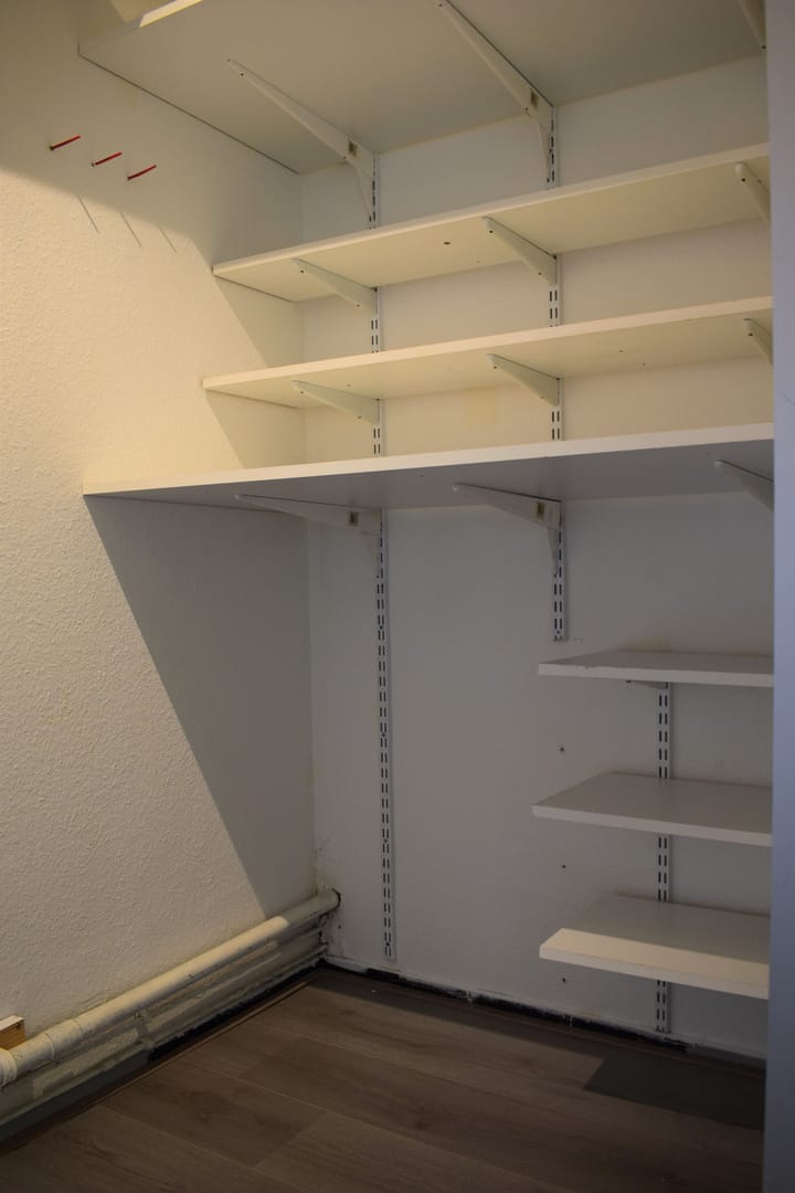 Photo 11 of Madelief 76