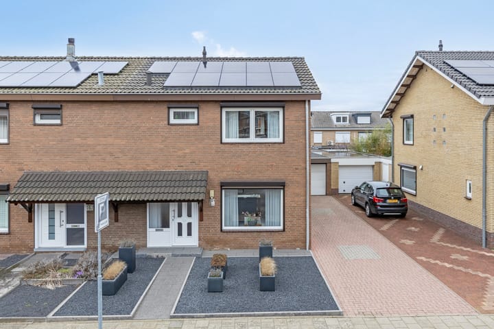 Foto 1 van Lambermonstraat 21