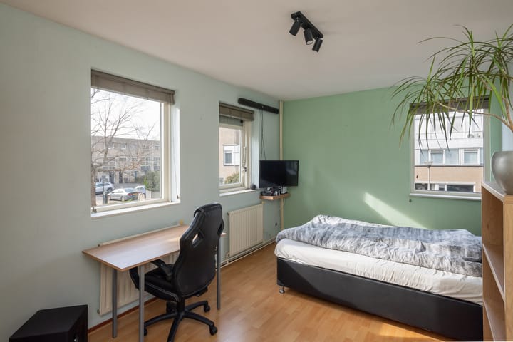 Foto 19 van Van Leeuwenhoekstraat 114