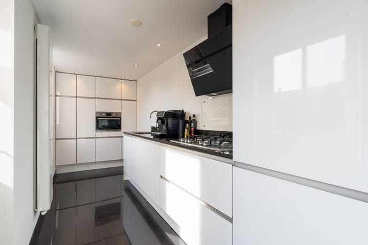 Photo 9 of Mgr. Broerestraat 4