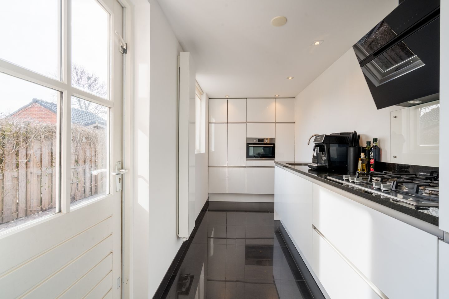 Foto 10 van Mgr. Broerestraat 4