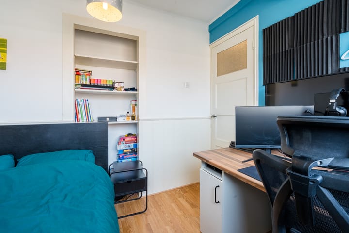 Photo 21 of Mgr. Broerestraat 4