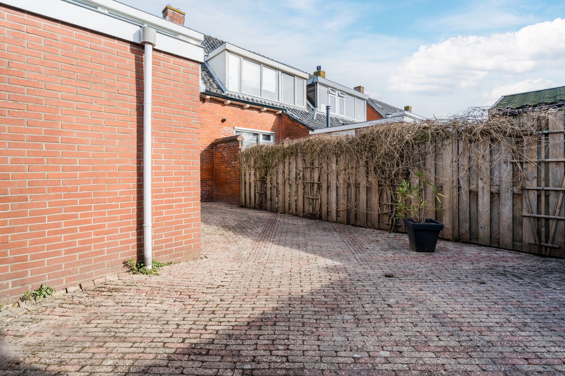 Foto 27 van Mgr. Broerestraat 4