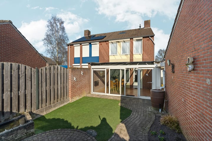 Photo 4 of Eekhoornstraat 4