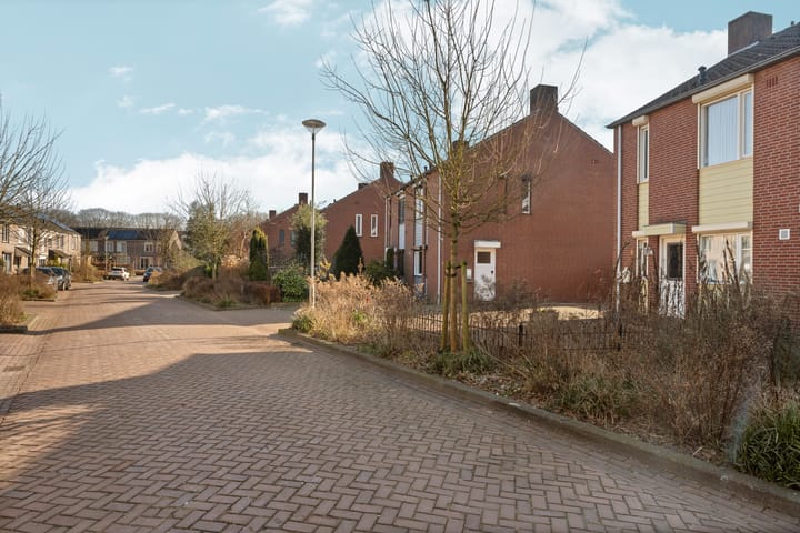 Photo 7 of Eekhoornstraat 4