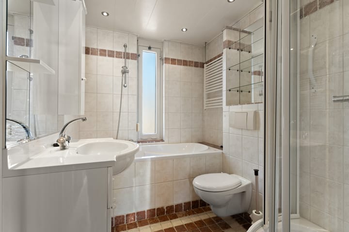 Photo 32 of Eekhoornstraat 4