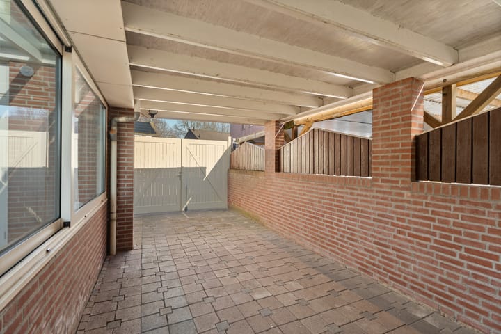 Photo 39 of Eekhoornstraat 4