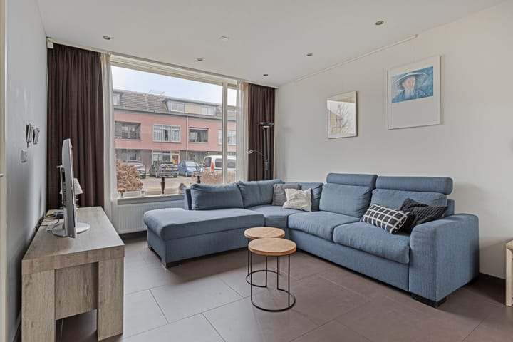 Foto 3 van Koningin Emmastraat 18