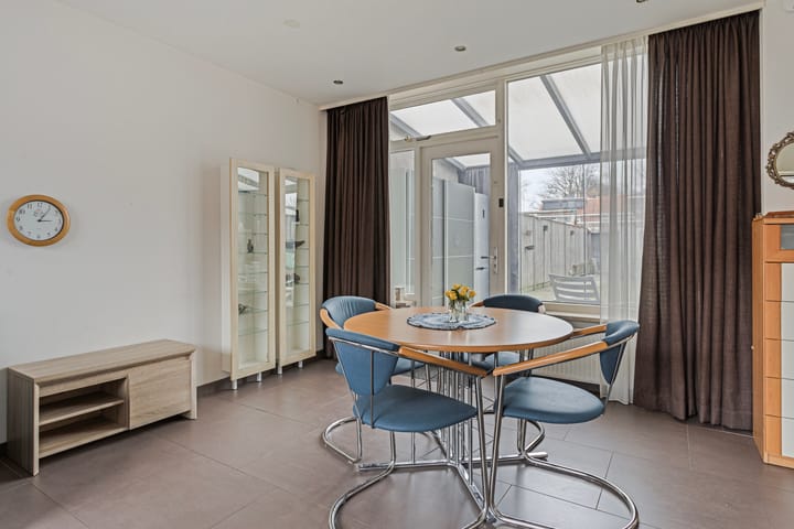 Foto 9 van Koningin Emmastraat 18