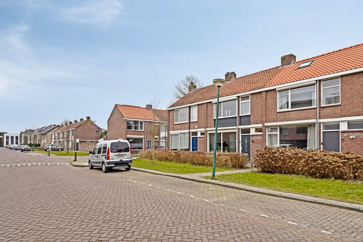 Foto 34 van Koningin Emmastraat 18