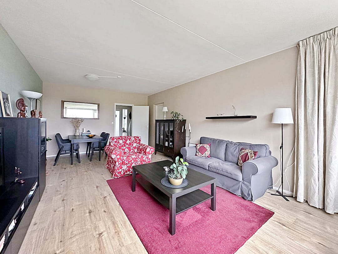 Photo 11 of Meent 72