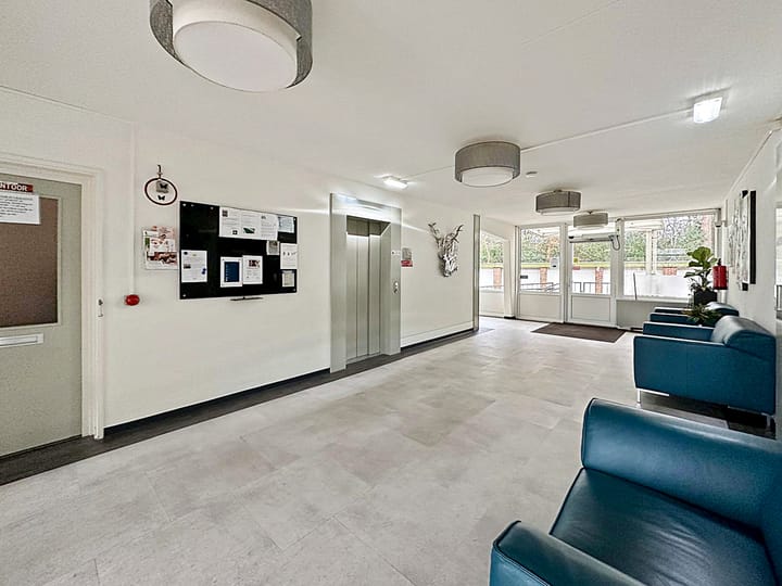 Photo 21 of Meent 72