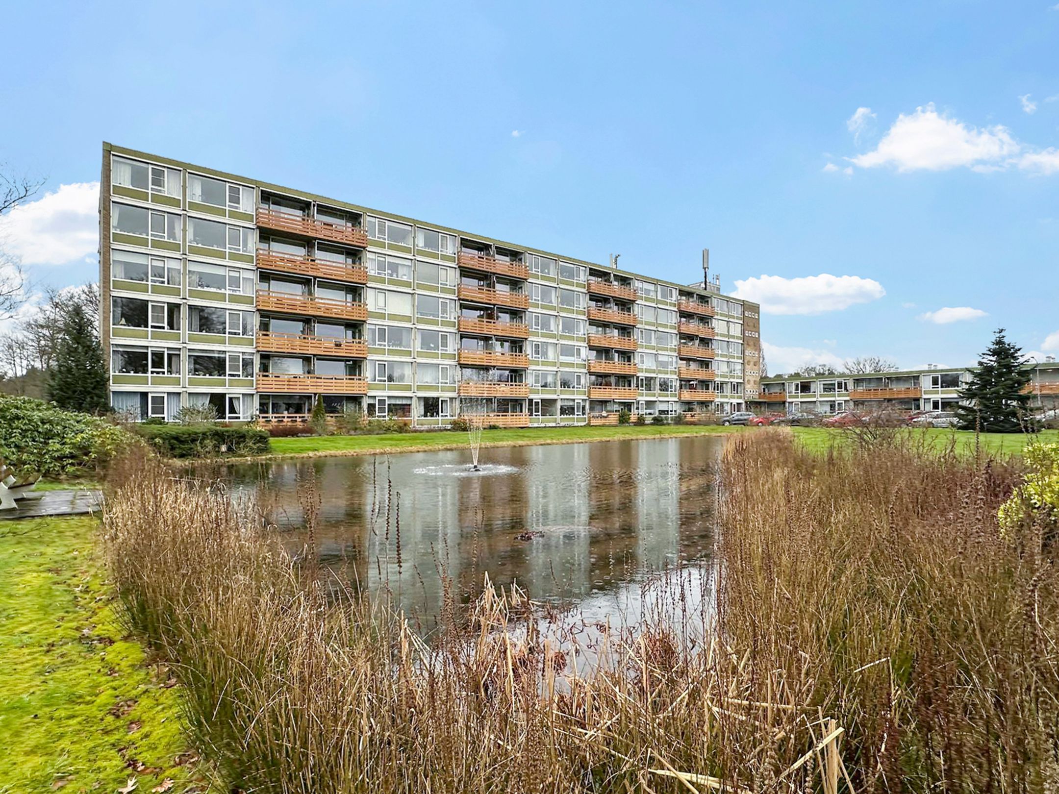 Photo 24 of Meent 72