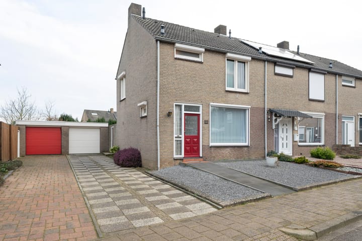 Foto 1 van Heerenlandstraat 11