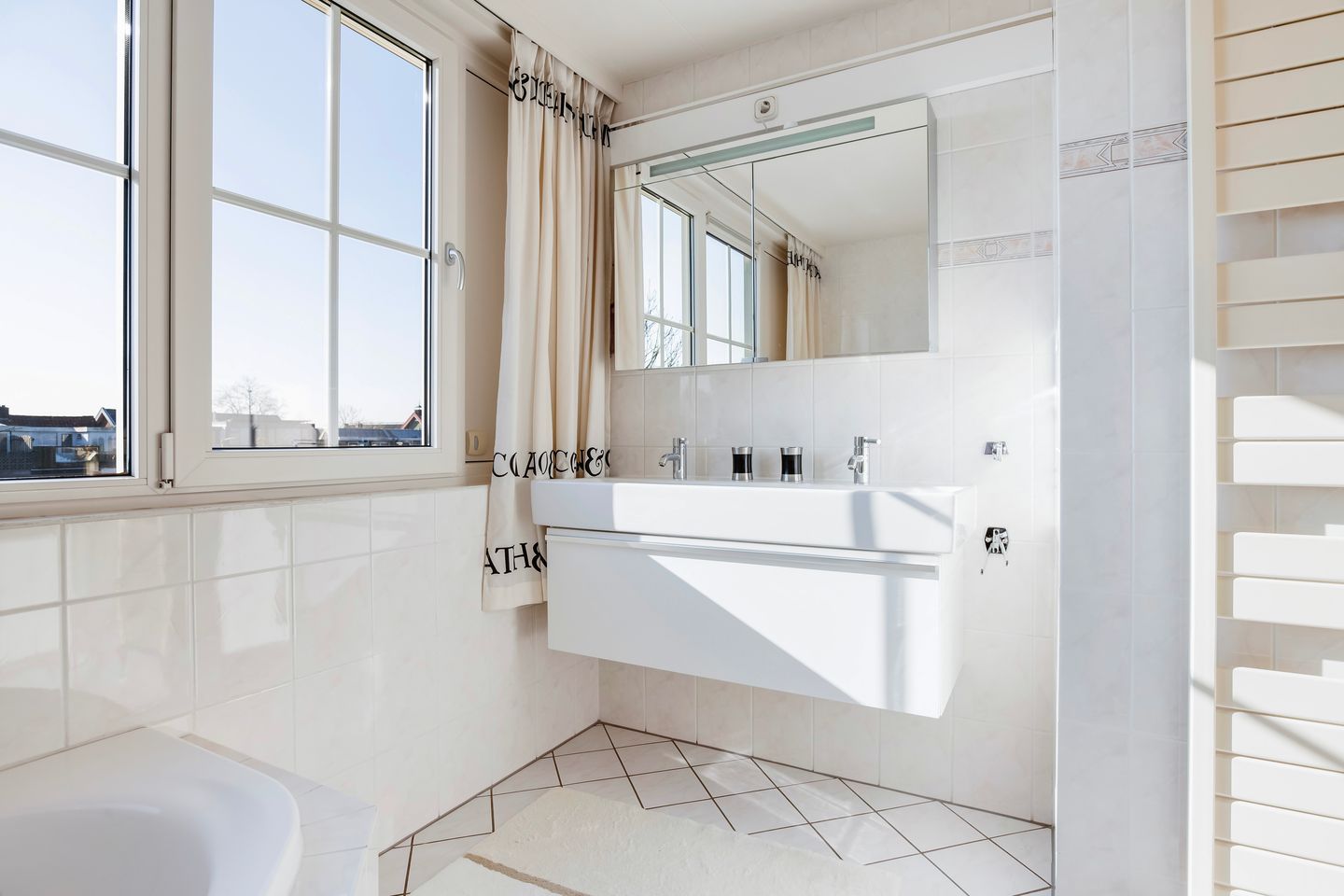 Photo 29 of Weijland 37-A