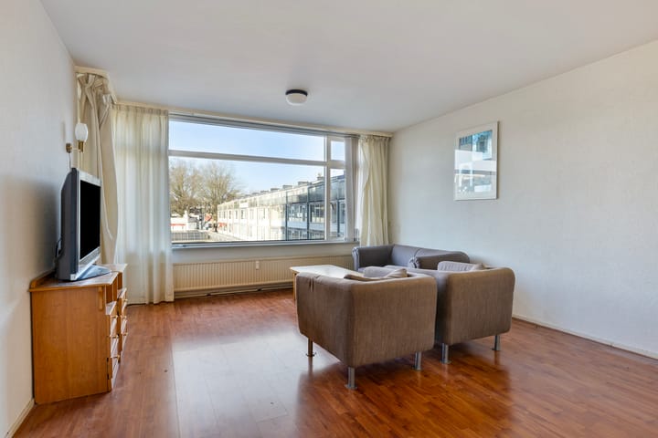 Photo 2 of Roelof Kranenburgplein 24