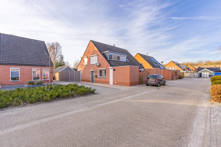 Foto 4 van Veenbes 27