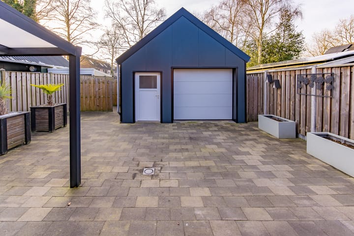 Foto 32 van Veenbes 27