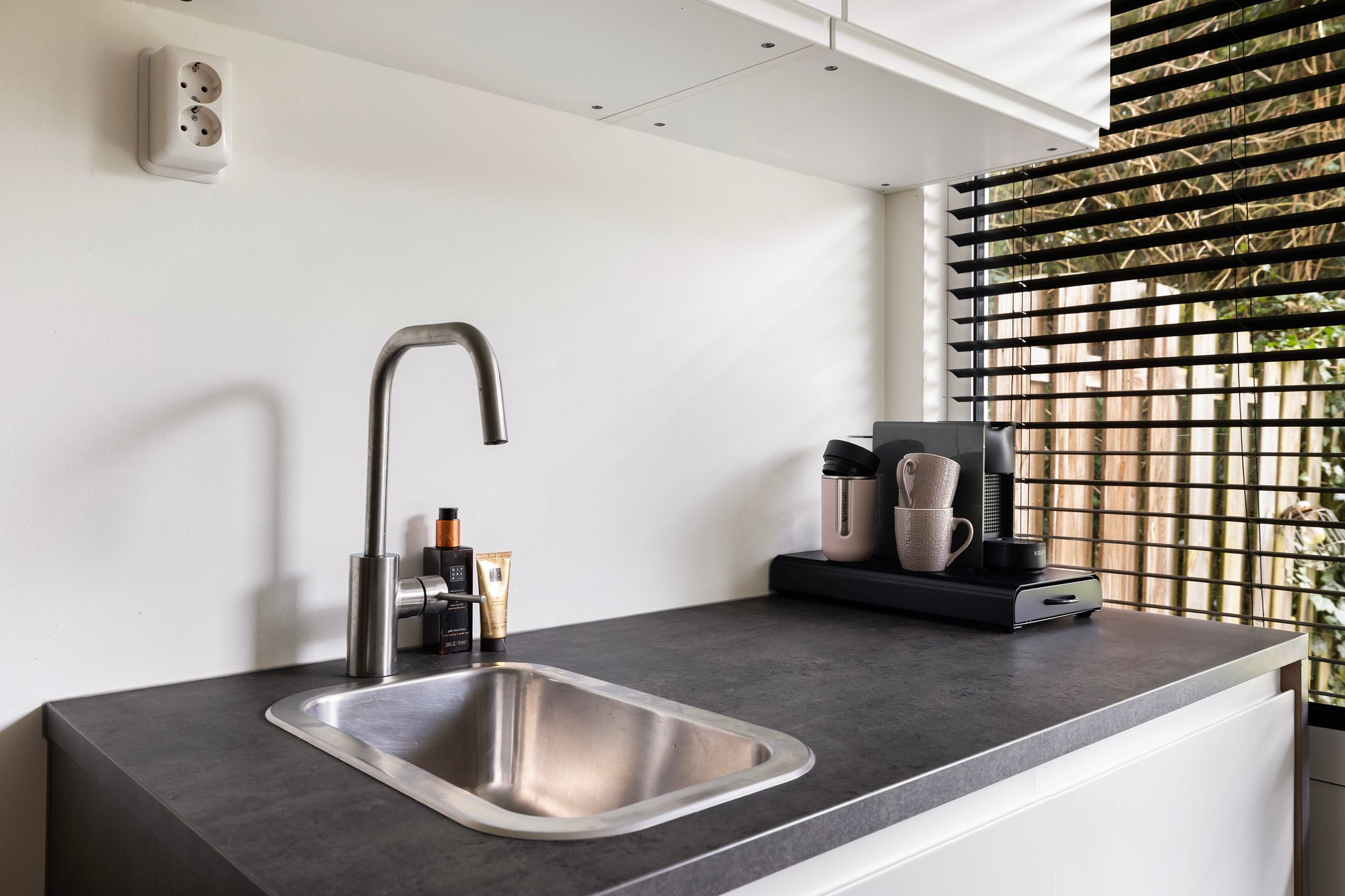 Foto 15 van Anna van Saksenstraat 48