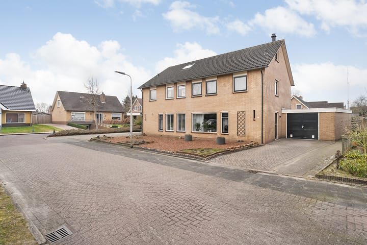 Foto 2 van Kleinhaar 4