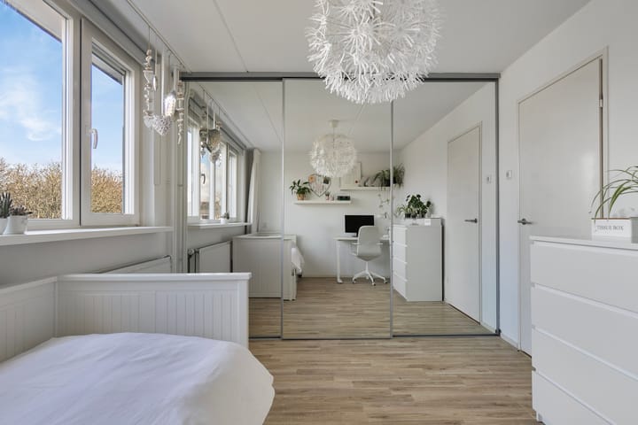 Foto 13 van Bernard van Beeklaan 55